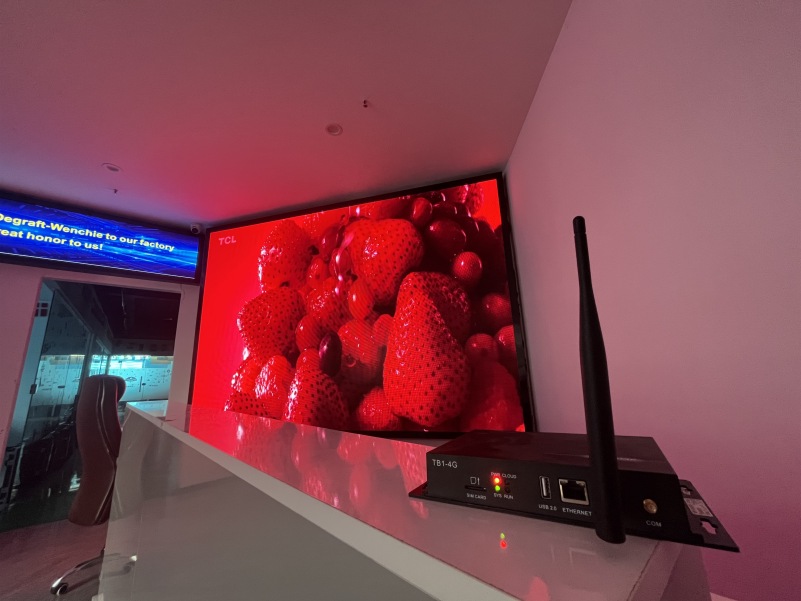 outdoor led display-media box